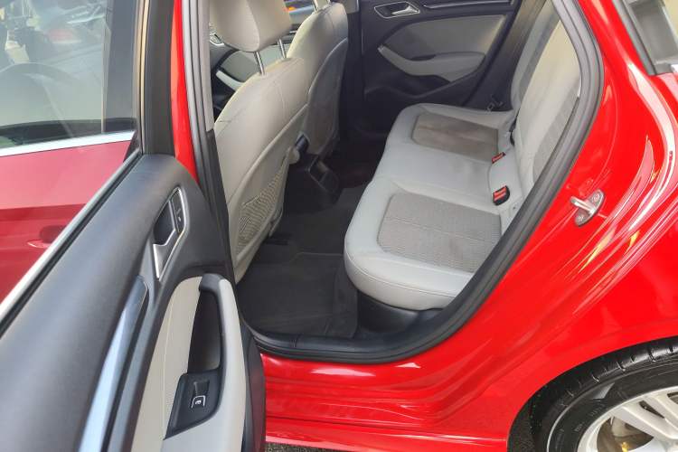 Used Audi A3 2020 Limousine 35 TFSI Fashion Edition China VI Emission Standard Left Rear Seat
