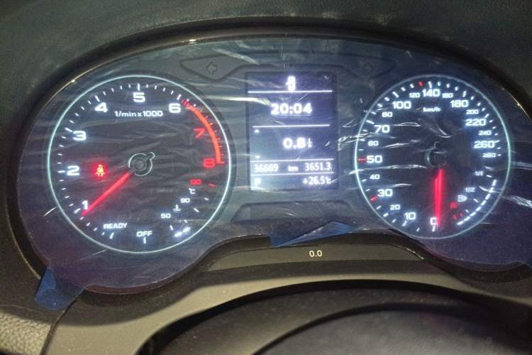 Used Audi A3 2020 Sportback 35 TFSI Fashion Edition China VI Emission Standard Odometer Close Up