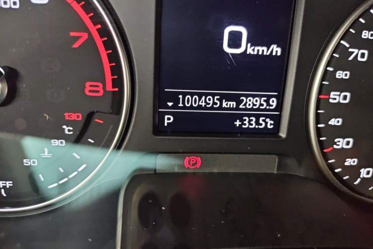 Used Audi A3 2020 Limousine 35 TFSI Ambition China VI Odometer Close Up