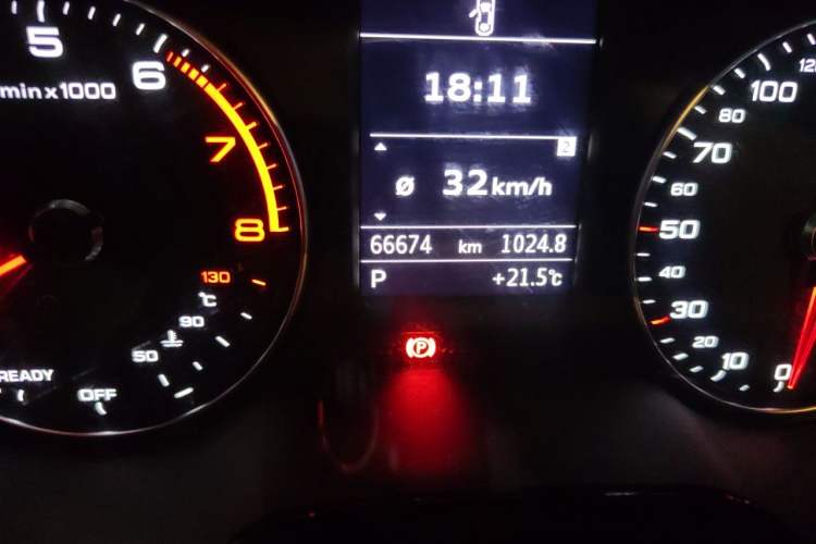 Used Audi A3 2020 Limousine 35 TFSI Ambition China VI Odometer Close Up