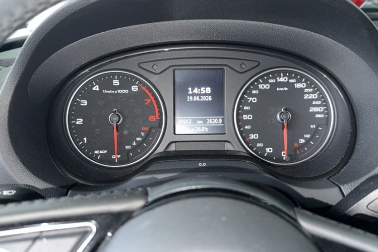 Used Audi A3 2020 Restyled Sportback 35 TFSI Entry-Level China VI Emission Standard Odometer Close Up