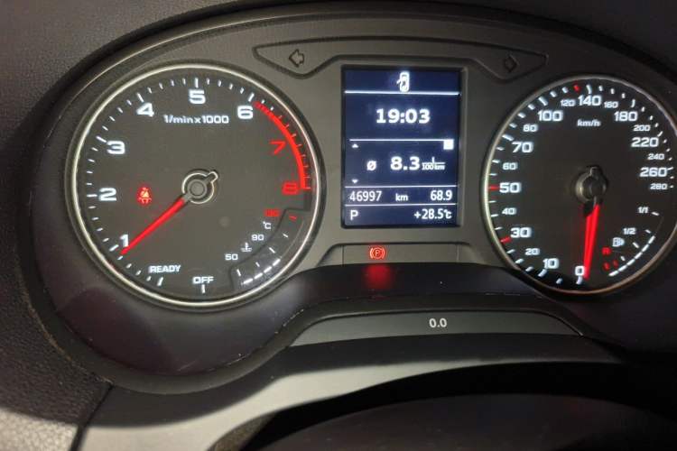 Used Audi A3 2020 Restyled Limousine 35 TFSI Ambition Version China VI Odometer Close Up