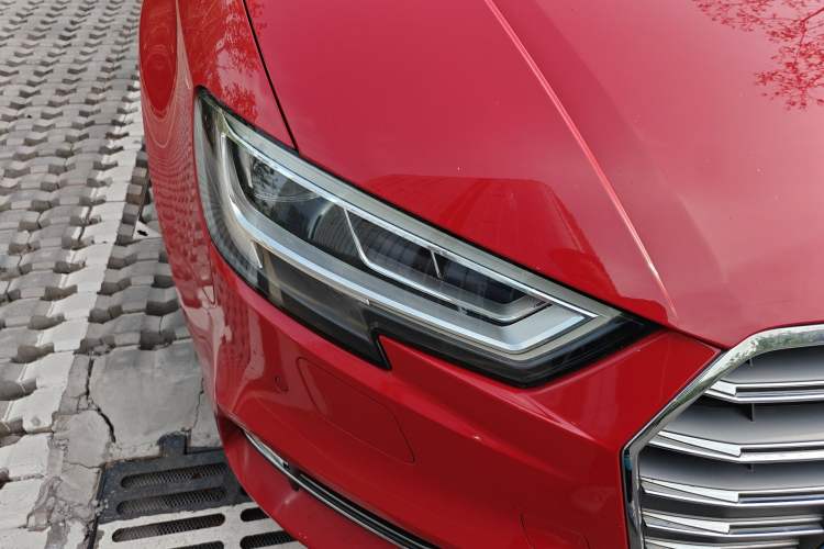 Used Audi A3 2020 Limousine 35 TFSI Fashion Edition China VI Emission Standard Right Front Headlight