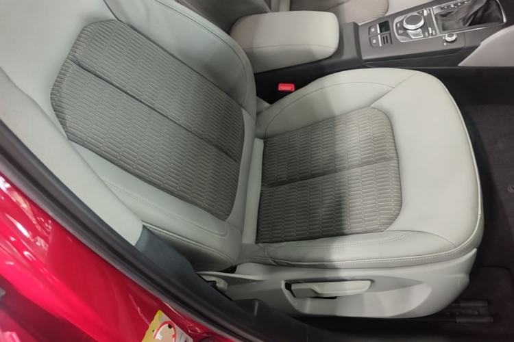 Used Audi A3 2020 Limousine 35 TFSI Fashion Edition China VI Emission Standard Right Front Seat