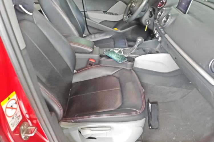 Used Audi A3 2020 Limousine 35 TFSI Ambition China VI Right Front Seat