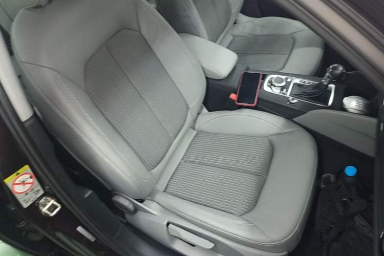 Used Audi A3 2020 Limousine 35 TFSI Fashion Edition China VI Emission Standard Right Front Seat