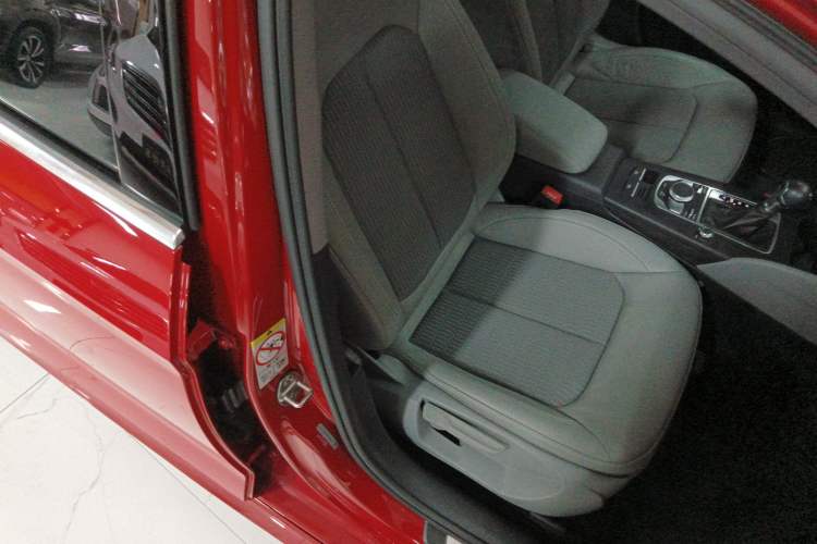 Used Audi A3 2020 Limousine 35 TFSI Fashion Edition China VI Emission Standard Right Front Seat