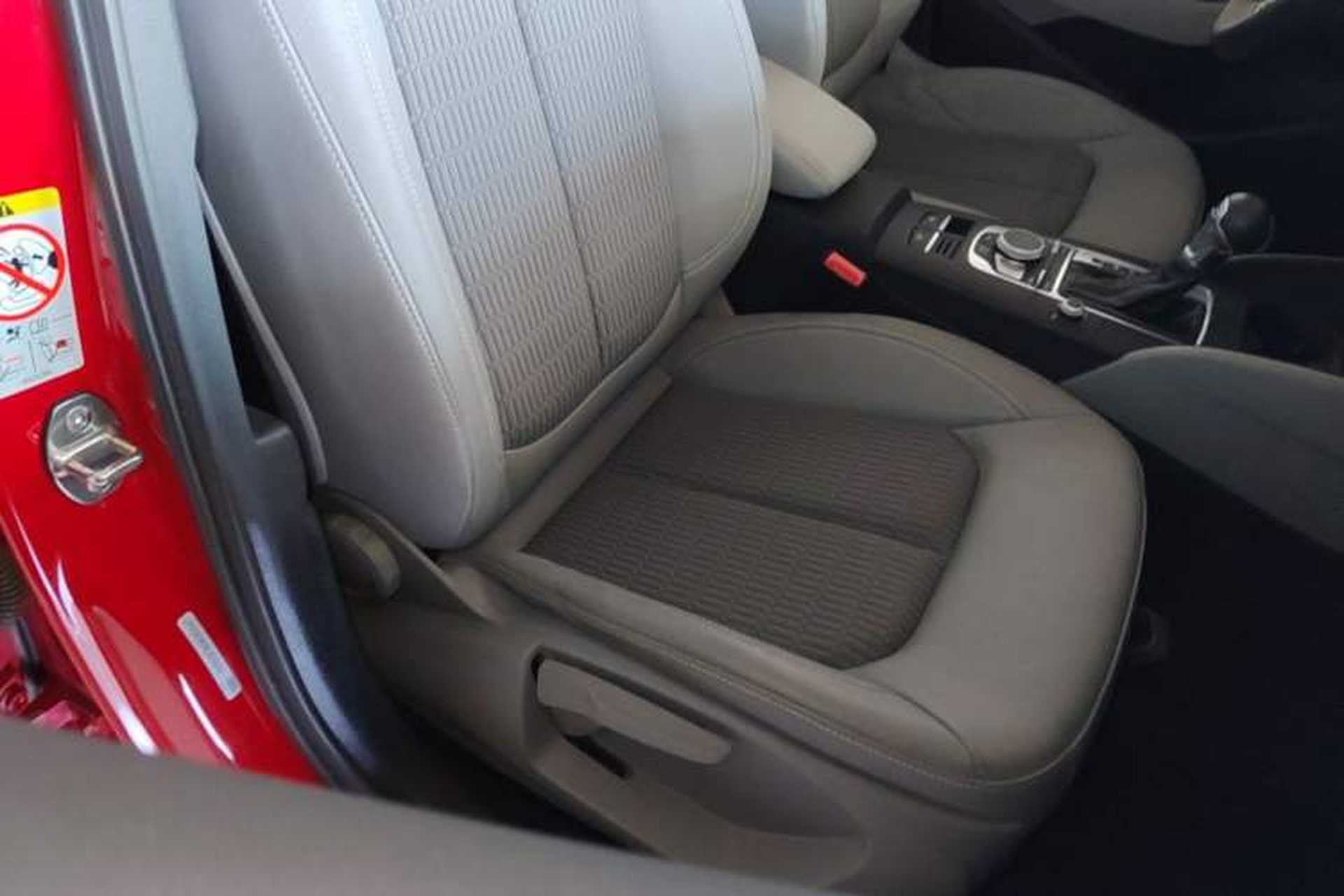 Used Audi A3 2020 Sportback 35 TFSI Fashion Edition China VI Emission Standard Right Front Seat