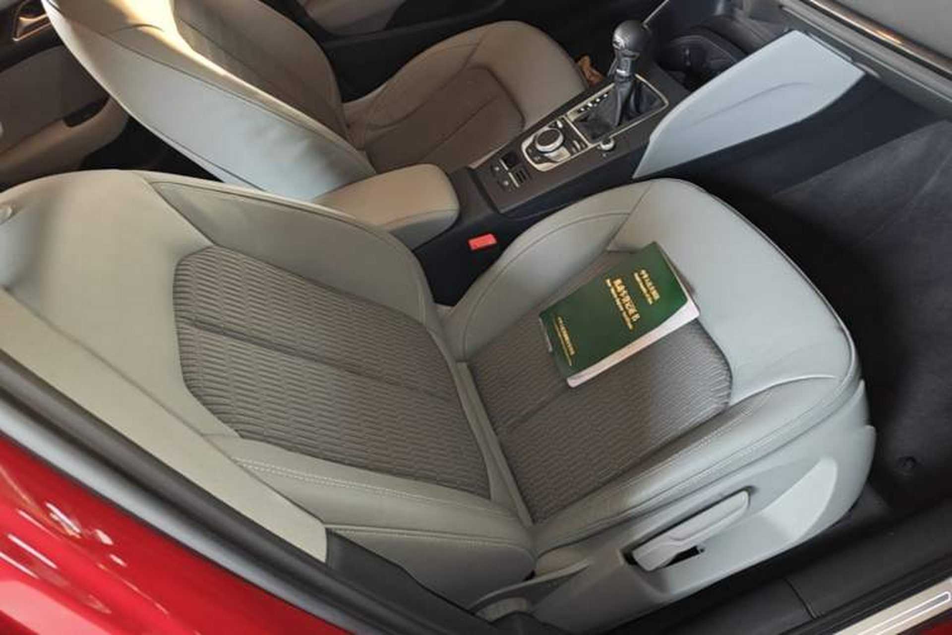 Used Audi A3 2020 Sportback 35 TFSI Fashion Edition China VI Emission Standard Right Front Seat