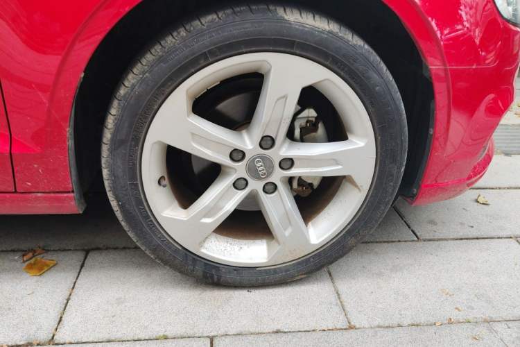 Used Audi A3 2020 Restyled Limousine 35 TFSI Ambition Version China VI Right Front Wheel Hub