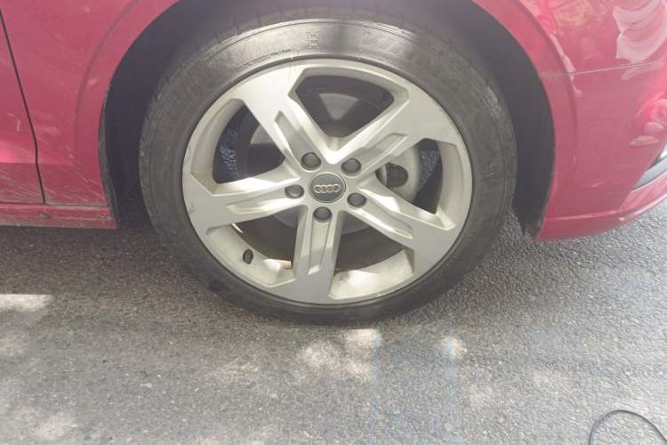 Used Audi A3 2020 Limousine 35 TFSI Ambition China VI Right Front Wheel Hub