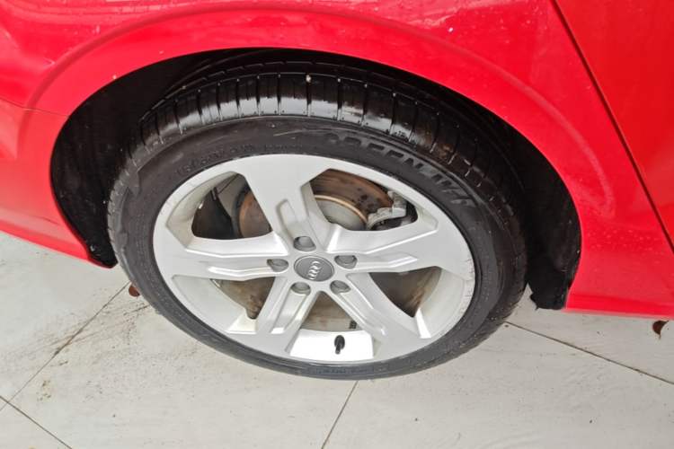 Used Audi A3 2020 Limousine 35 TFSI Ambition China VI Right Rear Wheel Hub