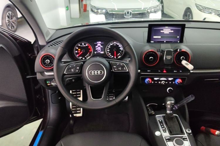 Used Audi A3 2020 Limousine 35 TFSI Style Edition China VI Emission Standard Steering Wheel