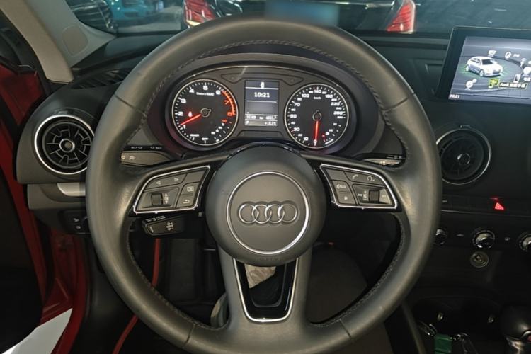 Used Audi A3 2020 Restyled Sportback 35 TFSI Entry-Level China VI Emission Standard Steering Wheel