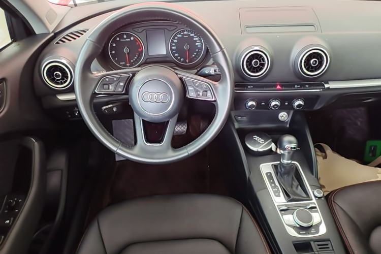 Used Audi A3 2020 Restyled Limousine 35 TFSI Ambition Version China VI Steering Wheel