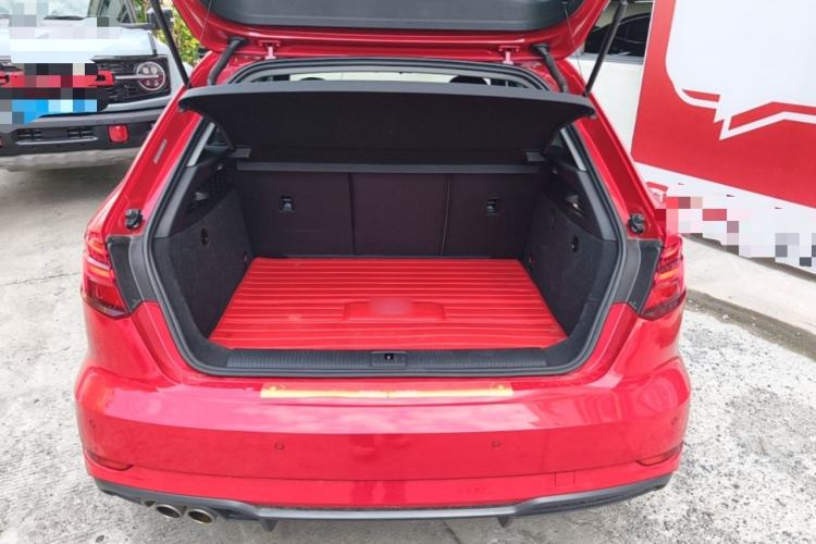Used Audi A3 2020 Sportback 35 TFSI Fashion Edition China VI Emission Standard Trunk