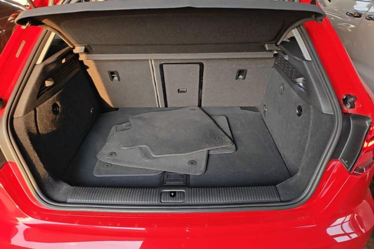 Used Audi A3 2020 Sportback 35 TFSI Fashion Edition China VI Emission Standard Trunk