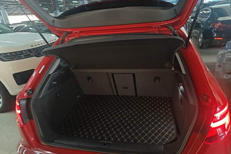 Used Audi A3 2020 Restyled Sportback 35 TFSI Entry-Level China VI Emission Standard Trunk