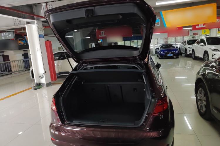 Used Audi A3 2020 Sportback 35 TFSI Style Edition China VI Emission Standard Trunk