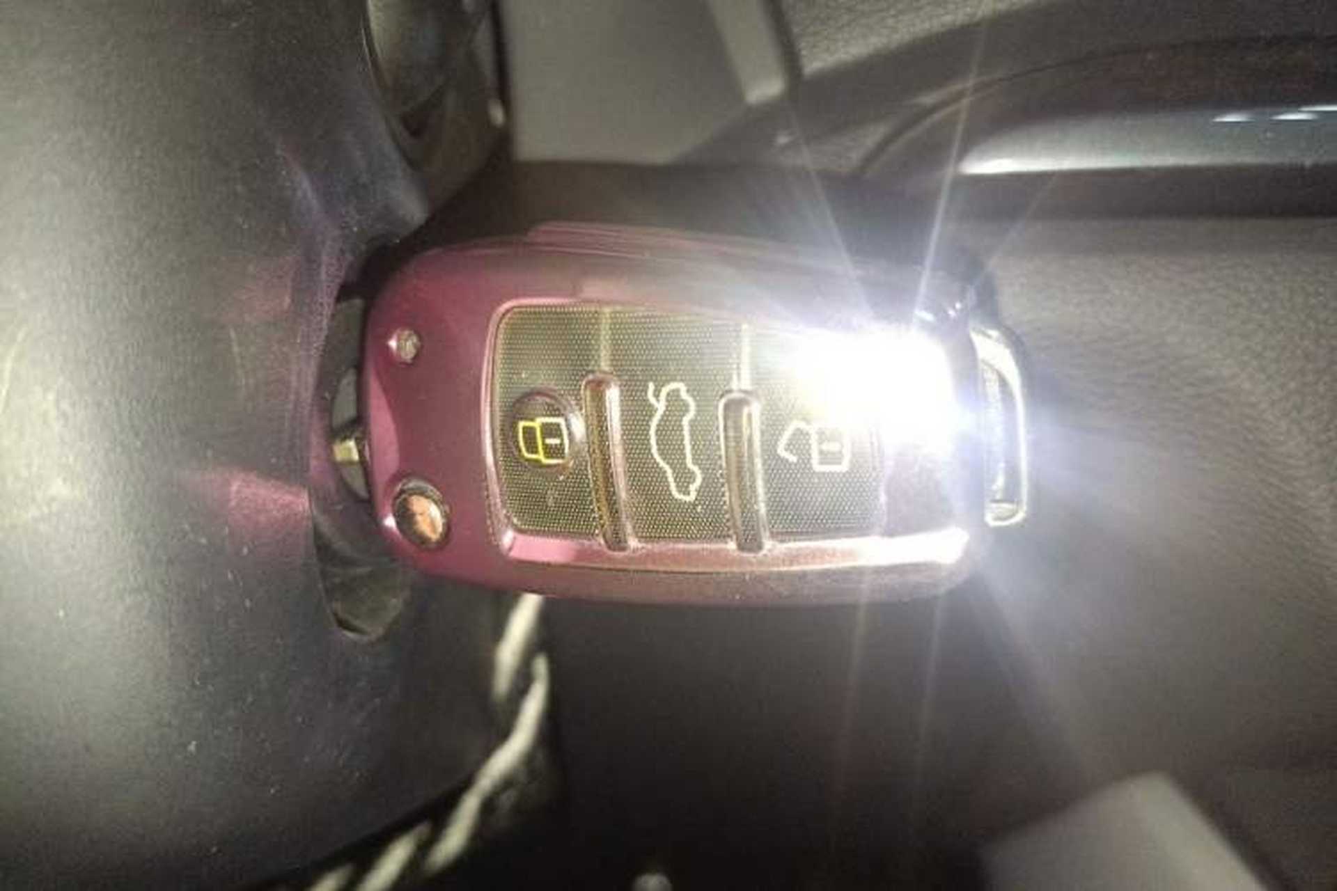 Used Audi A3 2020 Sportback 35 TFSI Fashion Edition China VI Emission Standard Vehicle Key