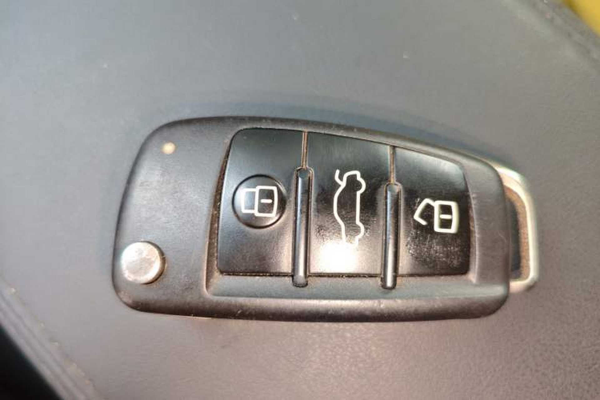 Used Audi A3 2020 Sportback 35 TFSI Ambition China VI Vehicle Key