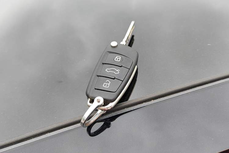 Used Audi A3 2020 Limousine 35 TFSI Fashion Edition China VI Emission Standard Vehicle Key