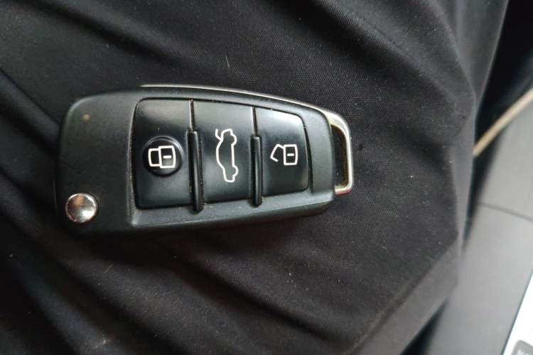 Used Audi A3 2020 Restyled Limousine 35 TFSI Ambition Version China VI Vehicle Key