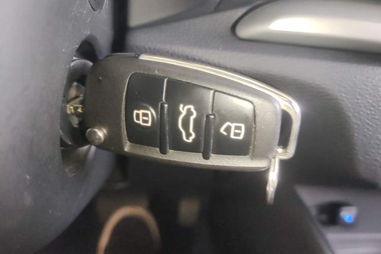 Used Audi A3 2020 Sportback 35 TFSI Ambition China VI Vehicle Key
