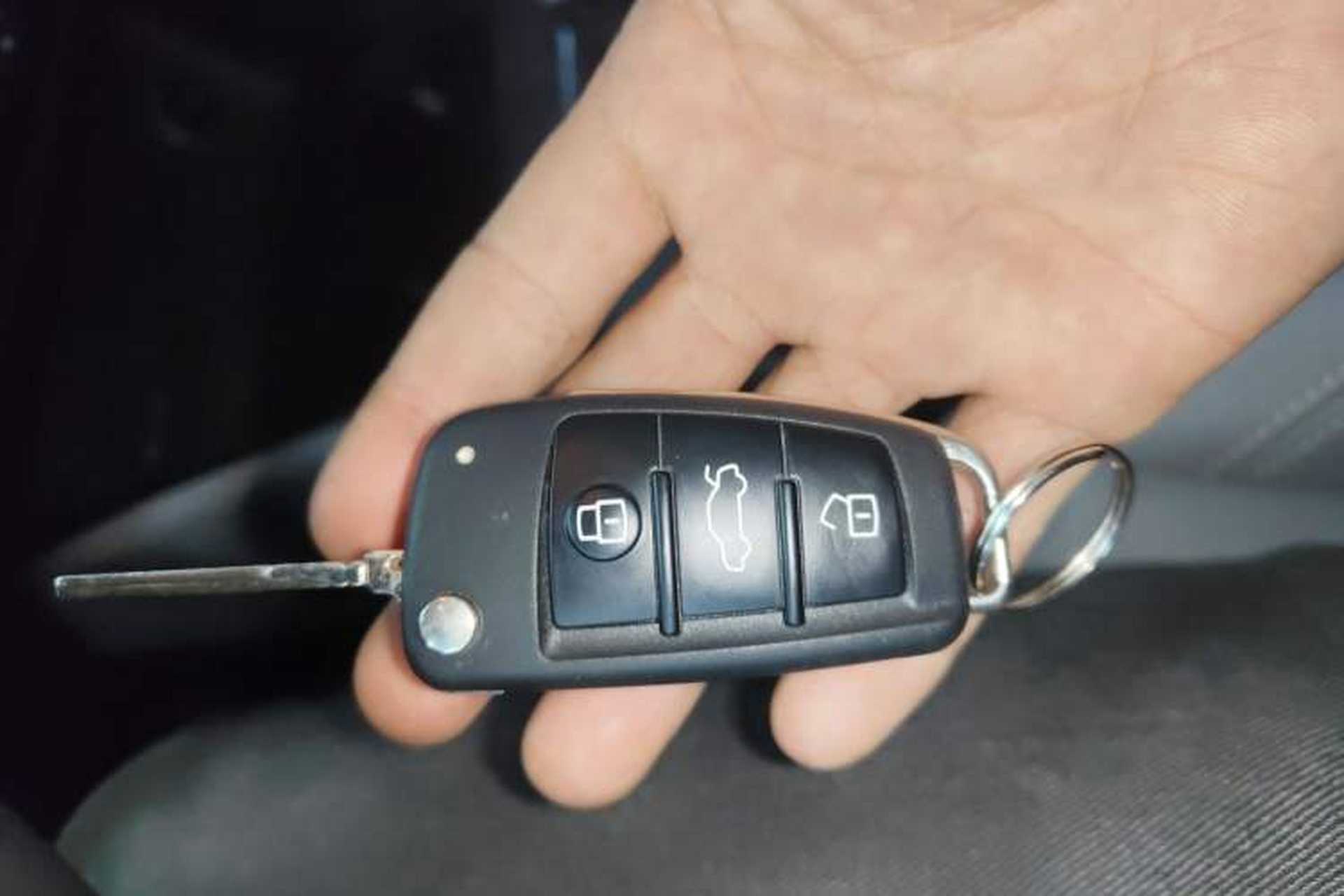 Used Audi A3 2020 Limousine 35 TFSI Fashion Edition China VI Emission Standard Vehicle Key