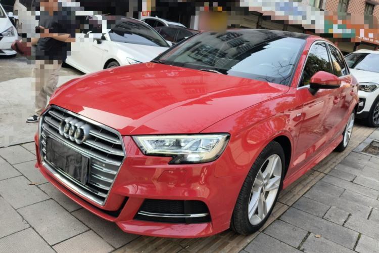 Used Audi A3 2020 Limousine 35 TFSI Fashion Edition China VI Emission Standard Guazi used car, China used car export, Used car for sale, Used Audi cars, Cheapest cars for sale
