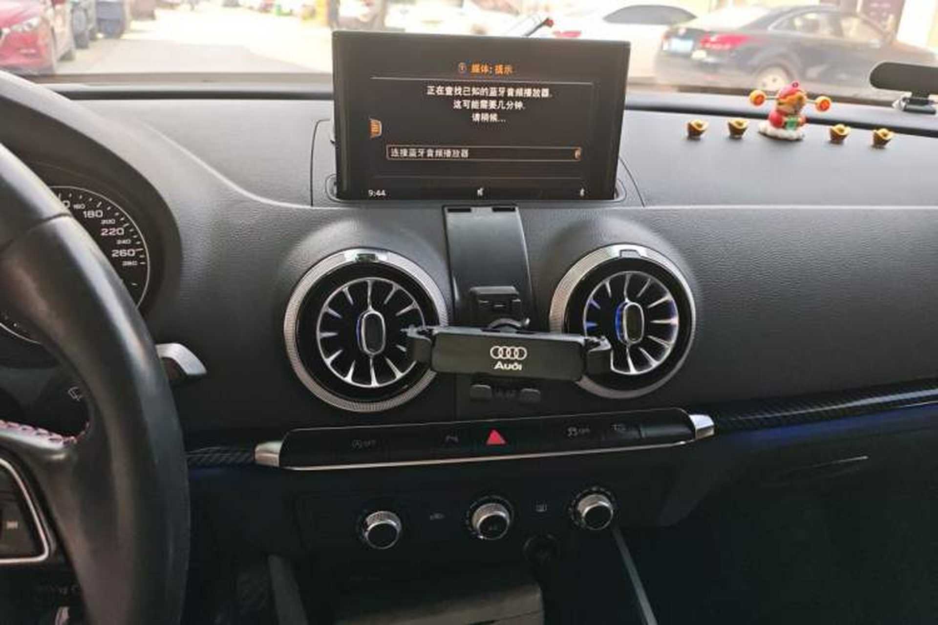 Used Audi A3 2020 Limousine 35 TFSI Fashion Edition China VI Emission Standard Audio And AC Panel