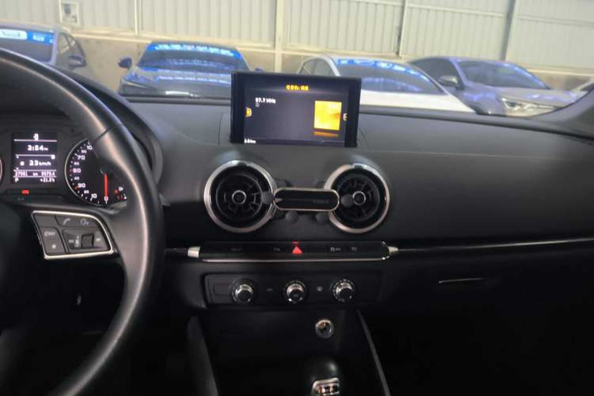 Used Audi A3 2020 Limousine 35 TFSI Fashion Edition China VI Emission Standard Audio And AC Panel