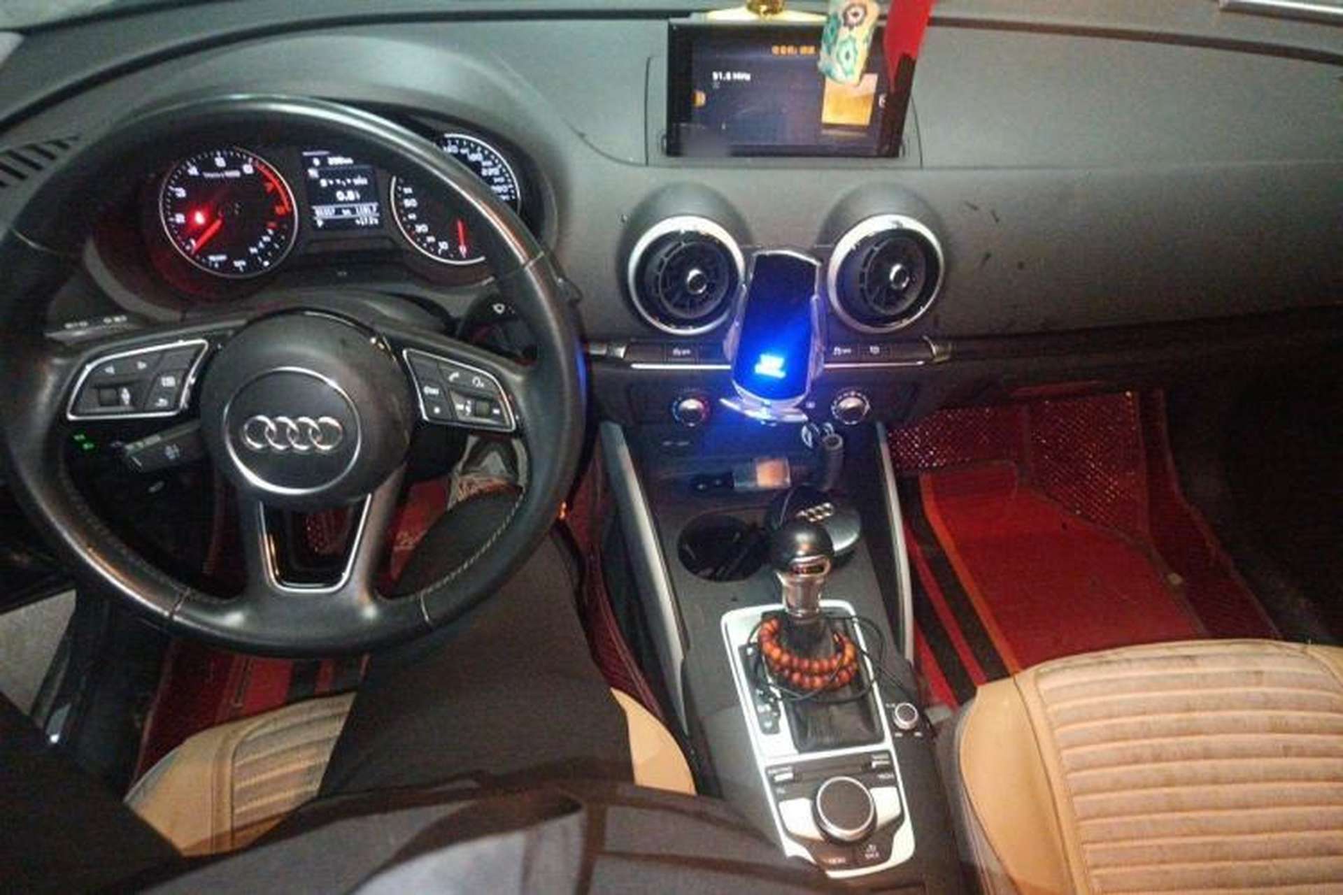 Used Audi A3 2020 Limousine 35 TFSI Fashion Edition China VI Emission Standard Center Console