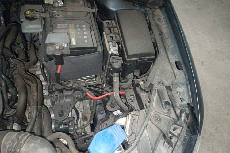 Used Audi A3 2020 Limousine 35 TFSI Fashion Edition China VI Emission Standard Engine Bay Left