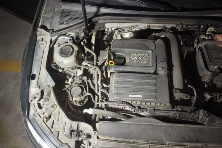 Used Audi A3 2020 Restyled Limousine 35 TFSI Ambition Version China VI Engine Bay Right