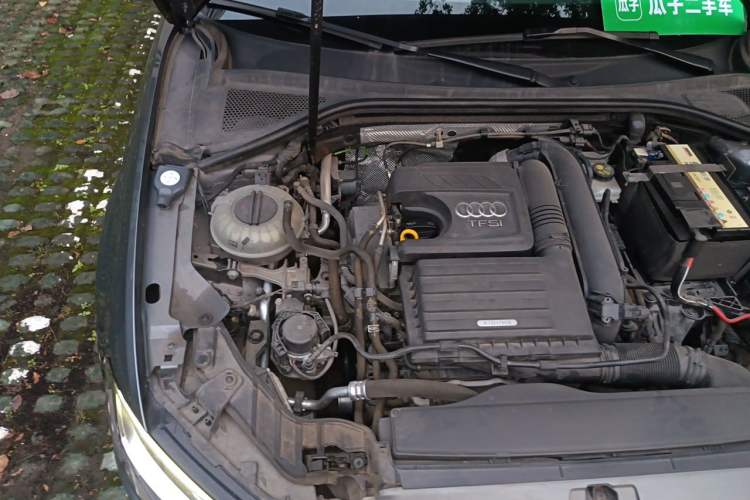 Used Audi A3 2020 Sportback 35 TFSI Fashion Edition China VI Emission Standard Engine Bay Right