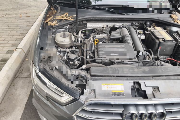 Used Audi A3 2020 Sportback 35 TFSI Sporty Model China VI Engine Bay Right