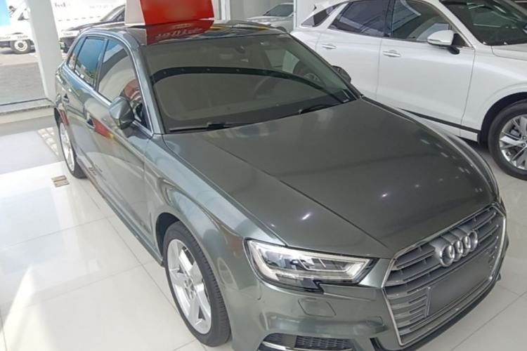 Used Audi A3 2020 Sportback 35 TFSI Fashion Edition China VI Emission Standard Front Right 45 Deg