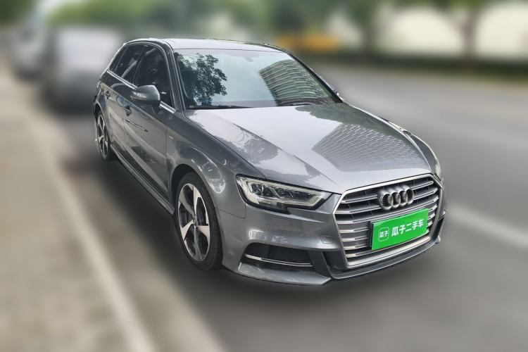 Used Audi A3 2020 Sportback 35 TFSI Sporty Model China VI Front Right 45 Deg