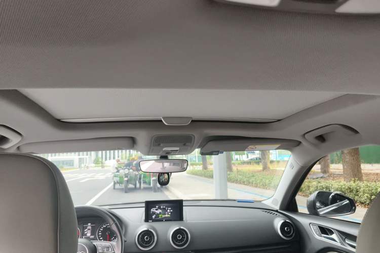 Used Audi A3 2020 Sportback 35 TFSI Sporty Model China VI Headliner