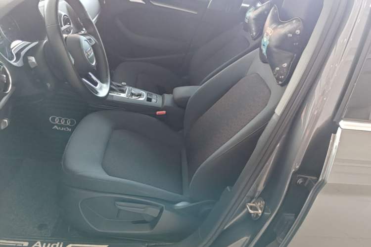 Used Audi A3 2020 Limousine 35 TFSI Ambition China VI Left Front Seat