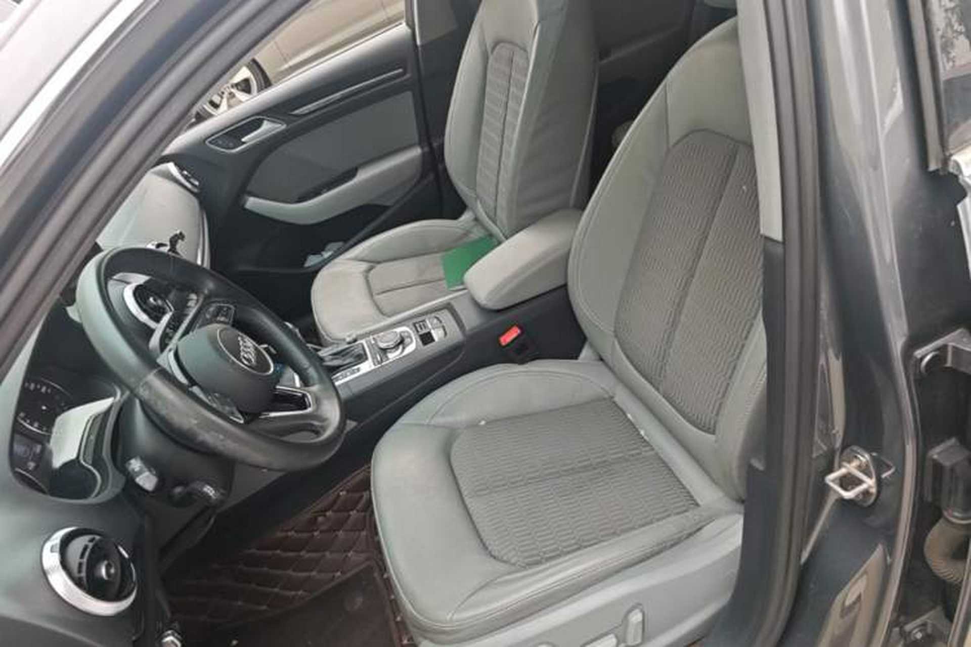 Used Audi A3 2020 Sportback 35 TFSI Fashion Edition China V Emission Standard Left Front Seat