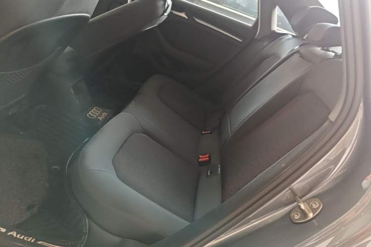 Used Audi A3 2020 Limousine 35 TFSI Ambition China VI Left Rear Seat