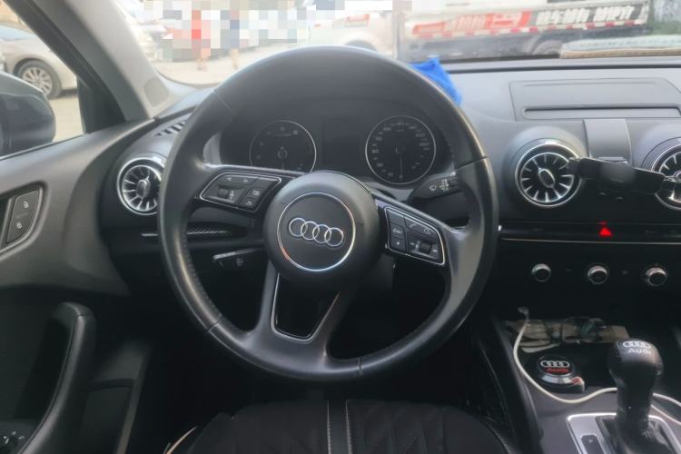 Used Audi A3 2020 Restyled Limousine 35 TFSI Ambition Version China VI Steering Wheel