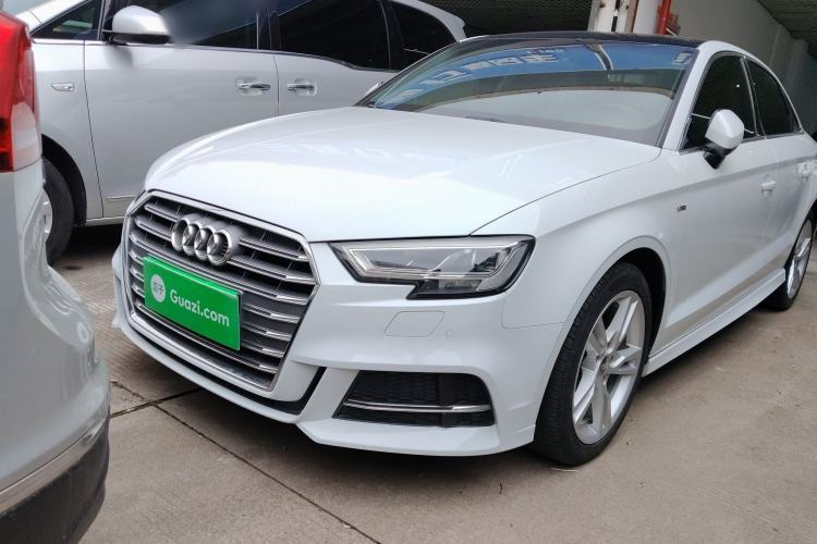 Used Audi A3 2020 Limousine 35 TFSI Fashion Edition China VI Emission Standard Guazi used car, China used car export, Used car for sale, Used cars, Cheapest cars for sale