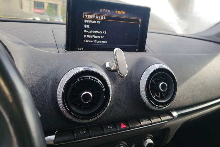 Used Audi A3 2020 Limousine 35 TFSI Fashion Edition China VI Emission Standard Audio And AC Panel
