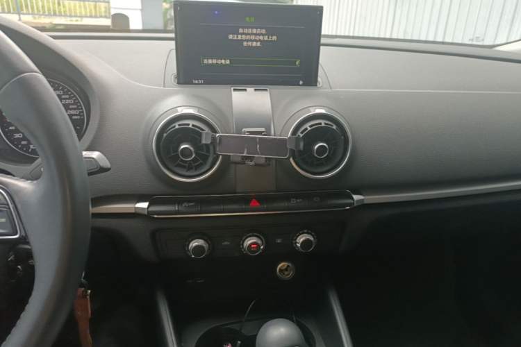 Used Audi A3 2020 Sportback 35 TFSI Ambition China VI Audio And AC Panel