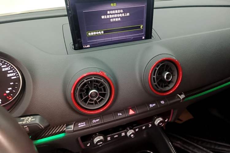 Used Audi A3 2020 Sportback 35 TFSI Fashion Edition China VI Emission Standard Audio And AC Panel
