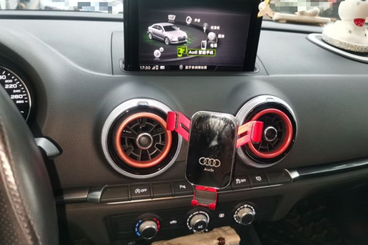 Used Audi A3 2020 Limousine 35 TFSI Fashion Edition China VI Emission Standard Audio And AC Panel