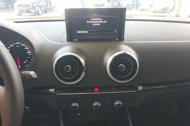 Used Audi A3 2020 Limousine 35 TFSI Fashion Edition China VI Emission Standard Audio And AC Panel